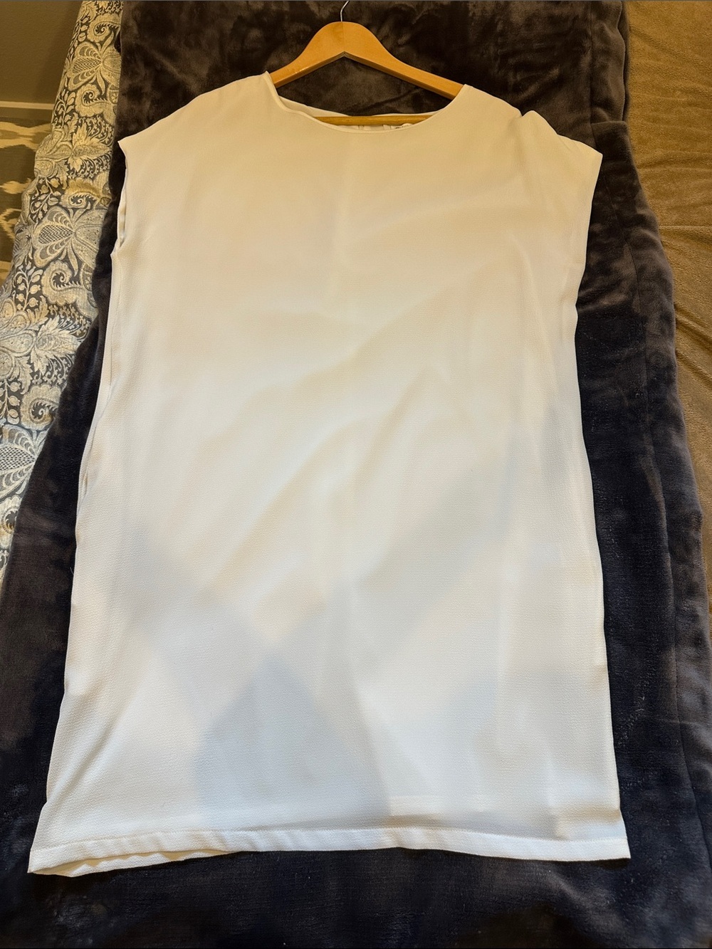 Ovi White Cap-Sleeve Boxy Dress